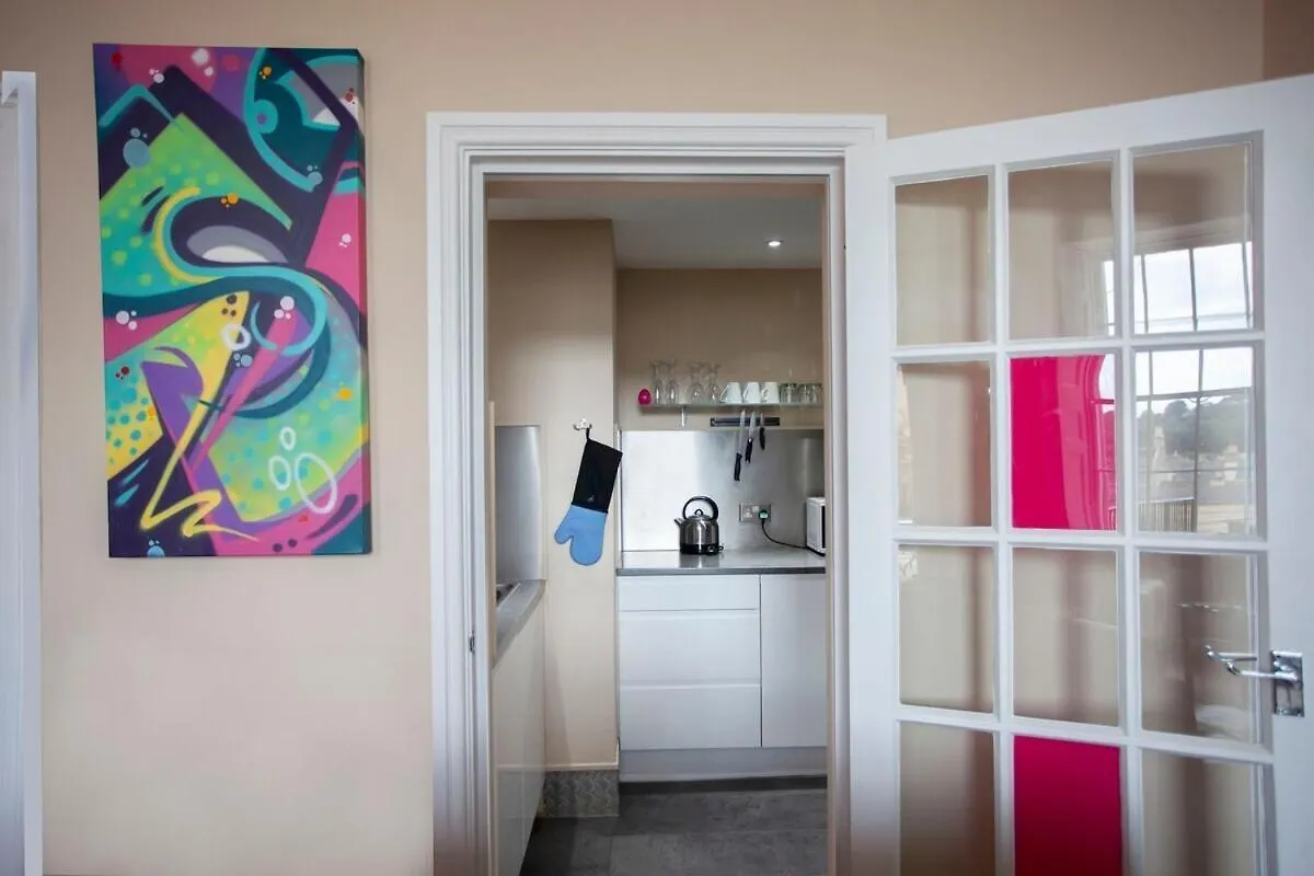 ※ Spacious, Central Bath Apartment ※