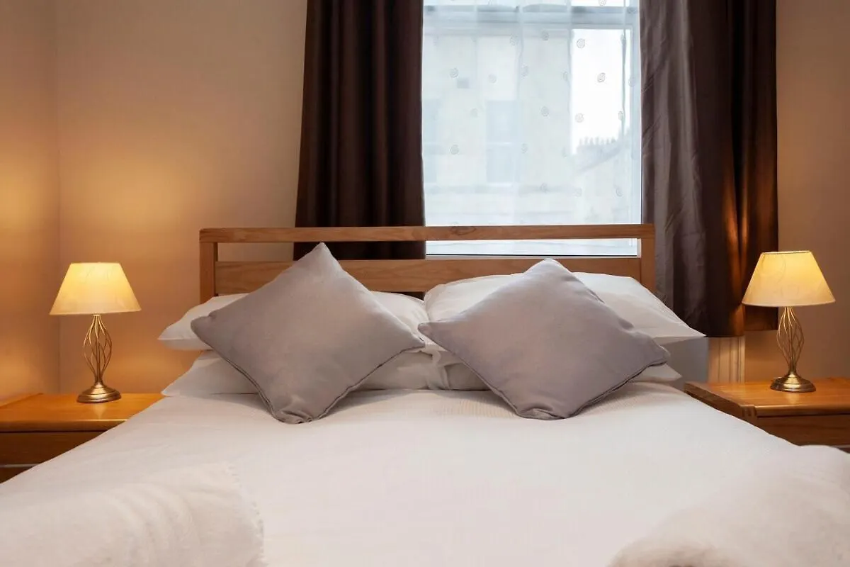 ※ Spacious, Central Bath Apartment ※ United Kingdom