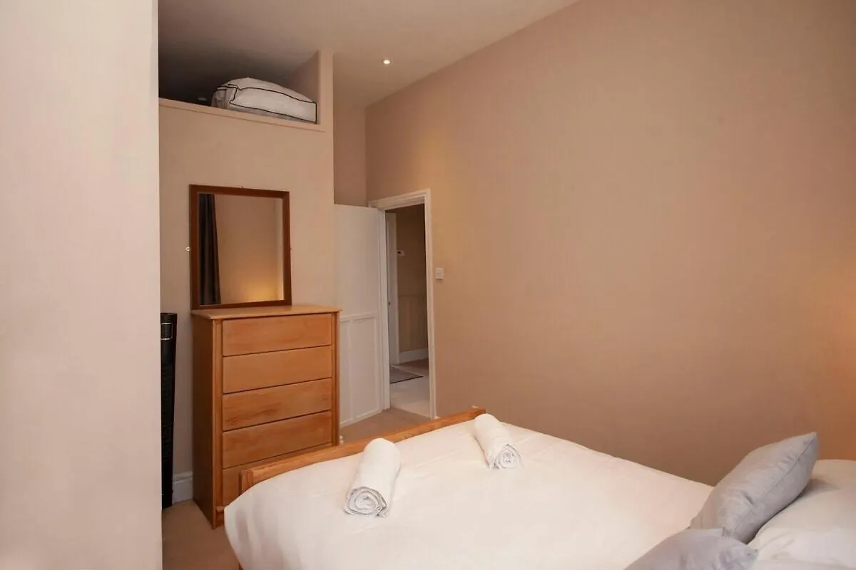 ※ Spacious, Central Bath Apartment ※