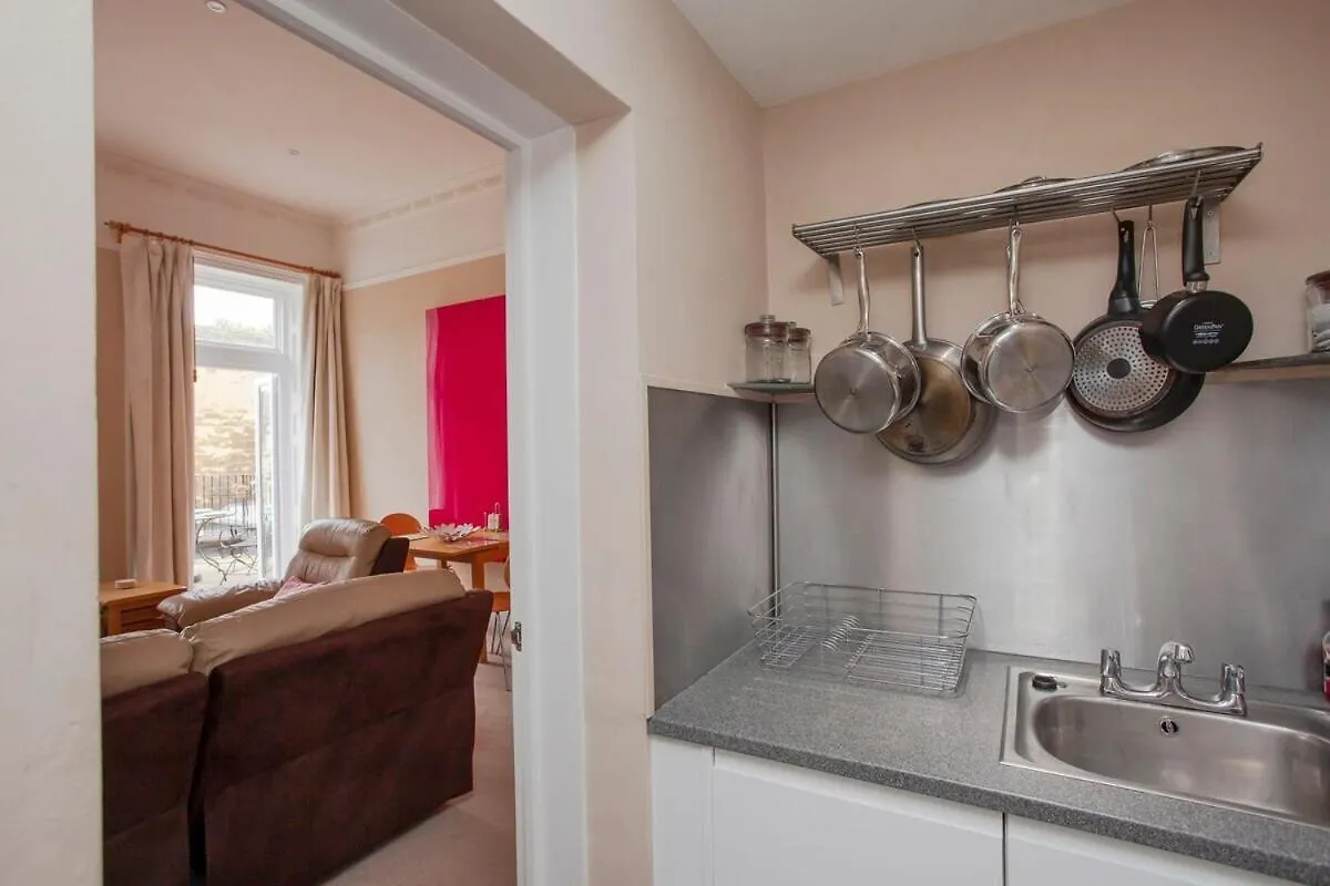 ※ Spacious, Central Bath Apartment ※ 0*,