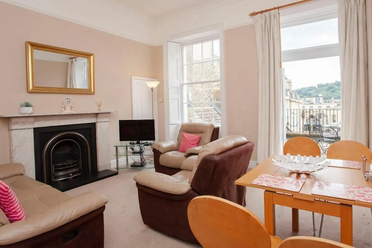 ※ Spacious, Central Bath Apartment ※